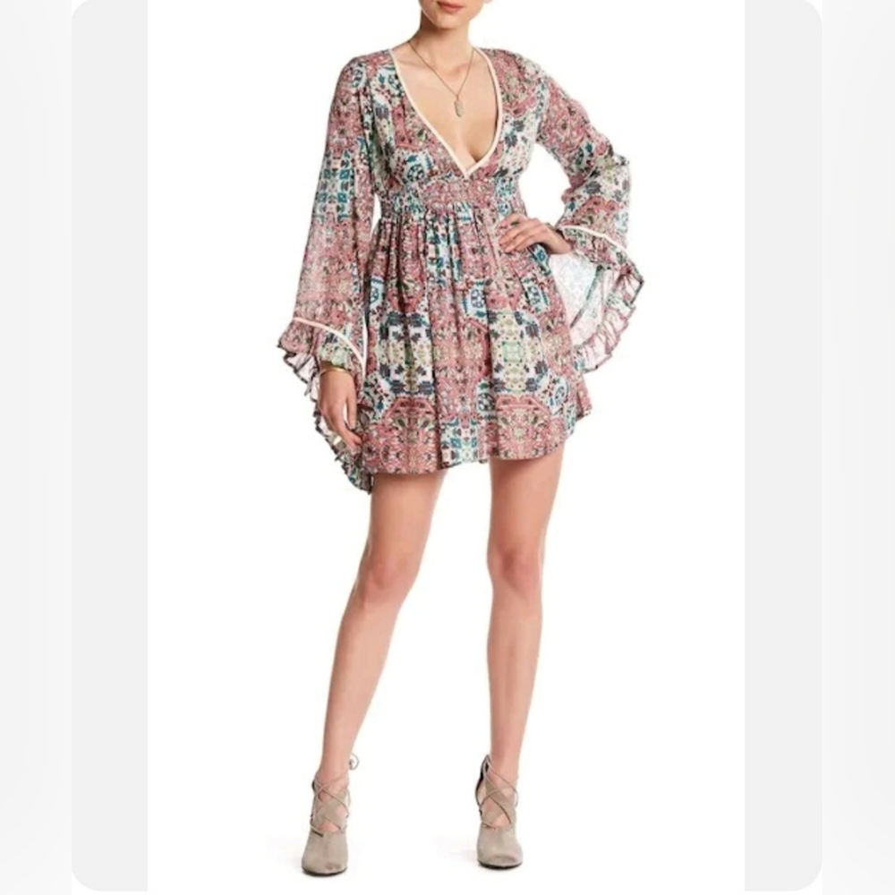 RAGA Womens Sunset Rose Bell Sleeve Dress